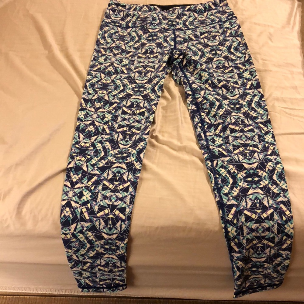 Victoria’s Secret printed yoga pants